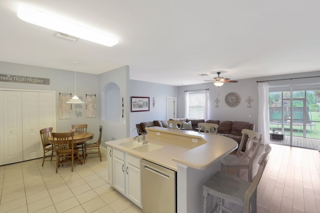 3531 12th Ave NE, Naples, FL 34120