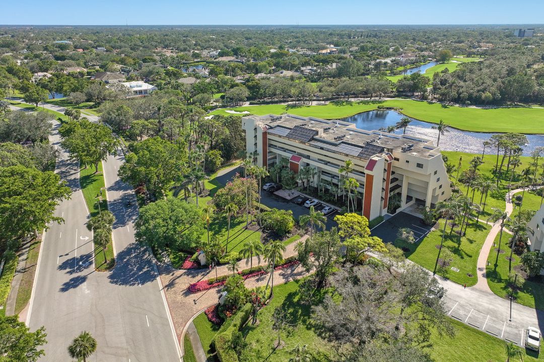 6360 Pelican Bay Blvd #PH 2C, Naples, FL 34108