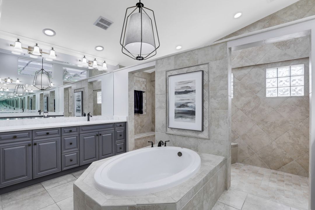 12911 Coco Plum Ln, Naples, FL 34119