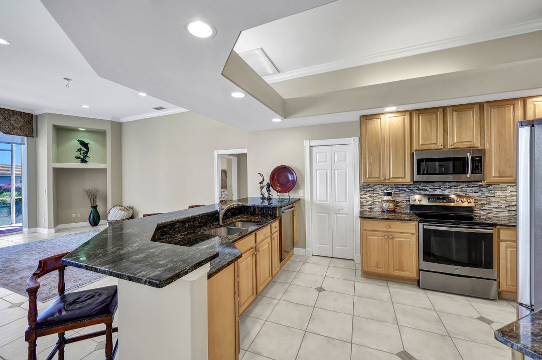 469 Persian Ct, Marco Island, FL 34145