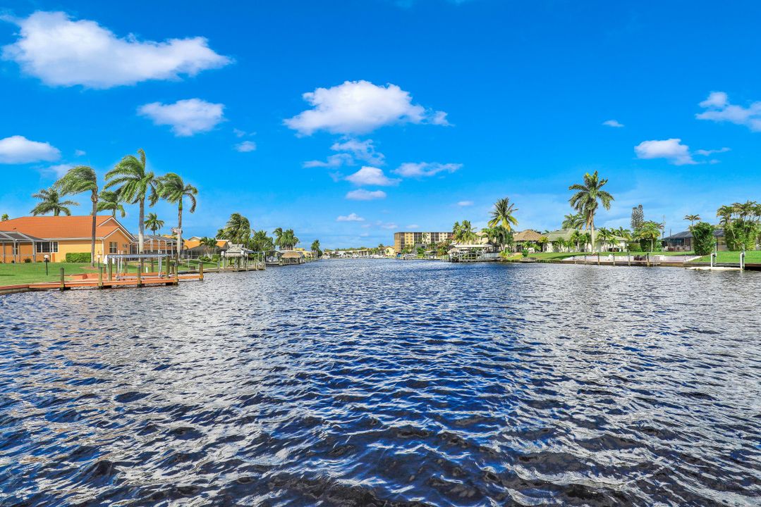 1923 SE 45th St, Cape Coral, FL 33904