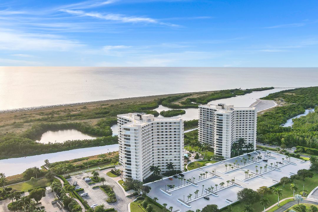 440 Seaview Ct #104, Marco Island, FL 34145