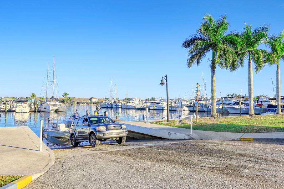 370 Stella Maris Dr N #2503, Naples, FL 34114