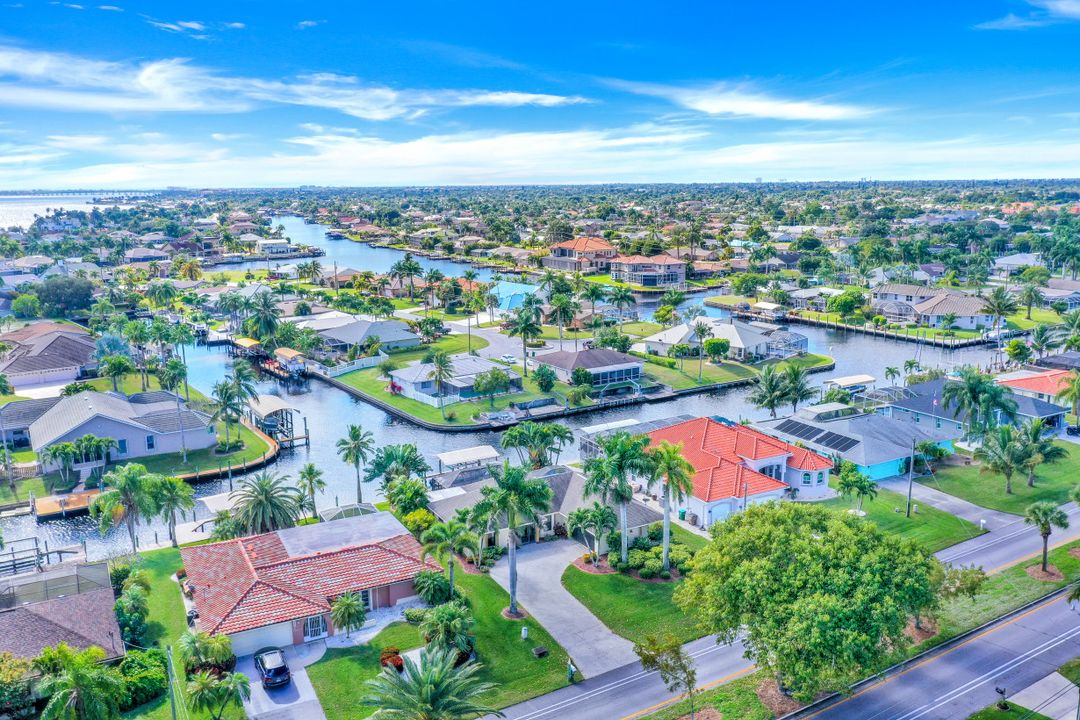 2208 Everest Pkwy, Cape Coral, FL 33904