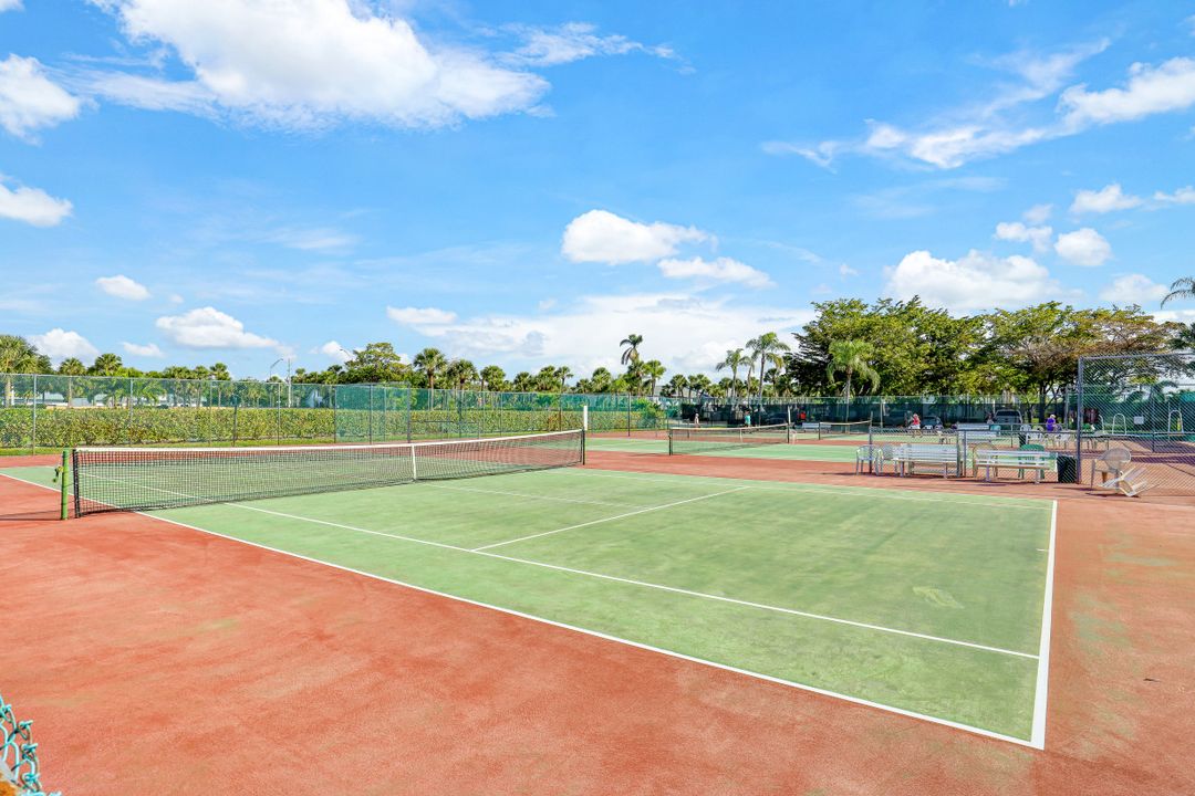 3631 Arctic Cir, Naples, FL 34112