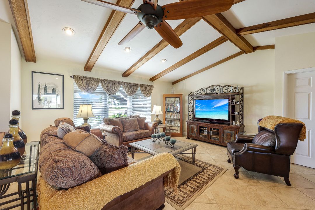 2101 SE 25th Ln, Cape Coral, FL 33904