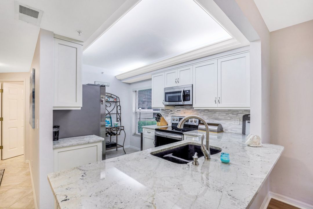 10231 Maddox Ln #211, Bonita Springs, FL 34135