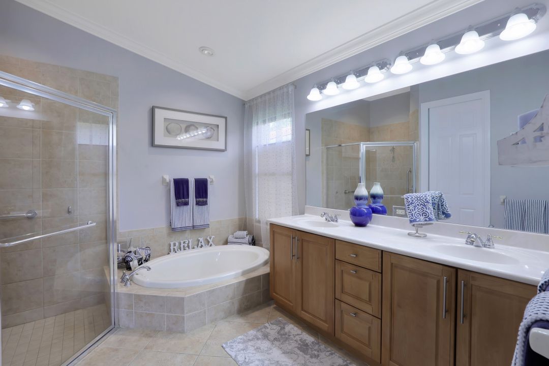 14071 Tivoli Terrace, Bonita Springs, FL 34135