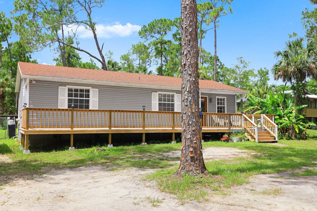 3611 8th Ave SE, Naples, FL 34117