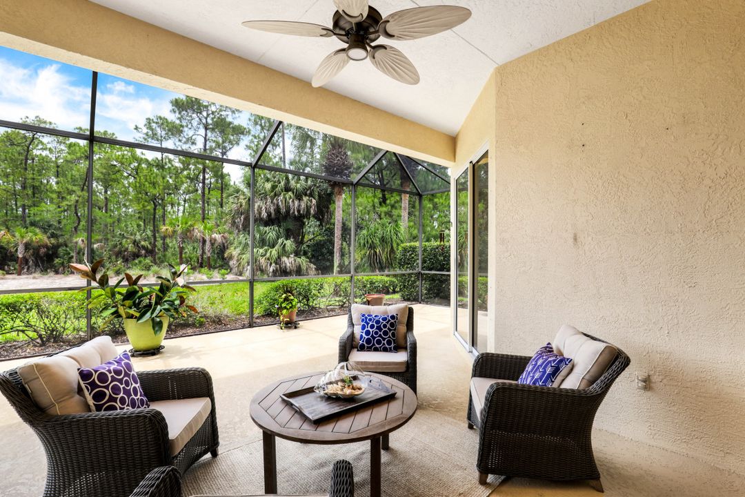 6082 Highwood Park Ct, Naples, FL 34110