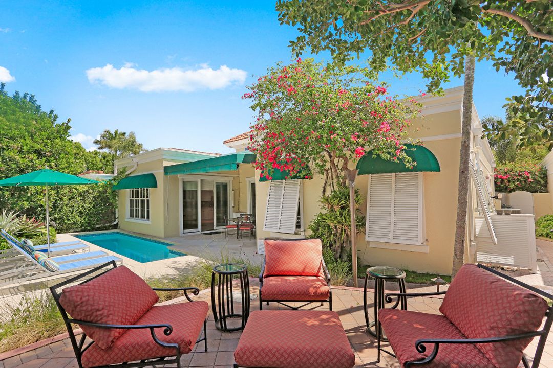 3725 Rachel Ln, Naples, FL 34103