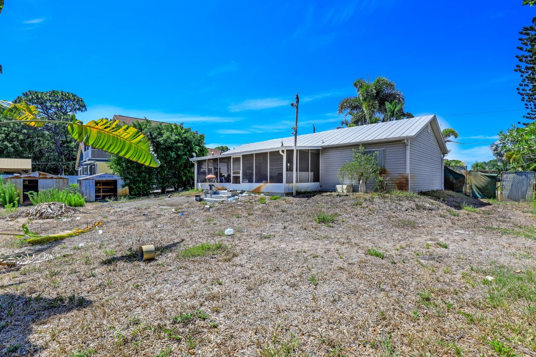 8052 Cypress Dr N, Fort Myers, FL 33967