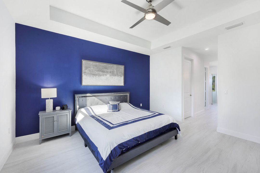 1030 22nd Ave NE, Naples, FL 34120