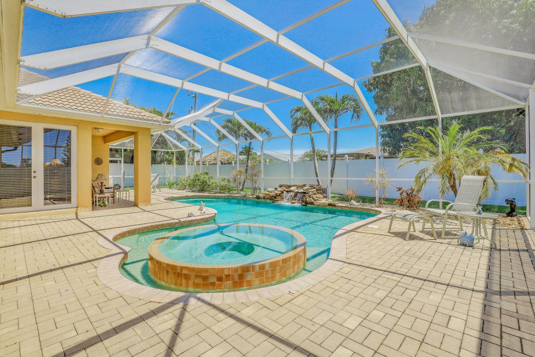 4141 SW 10th Ave, Cape Coral, FL 33914