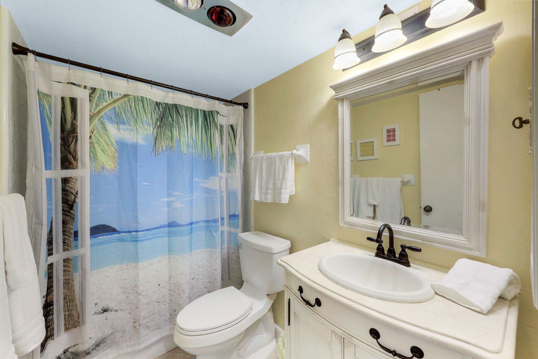 550 Inlet Dr, Marco Island, FL 34145