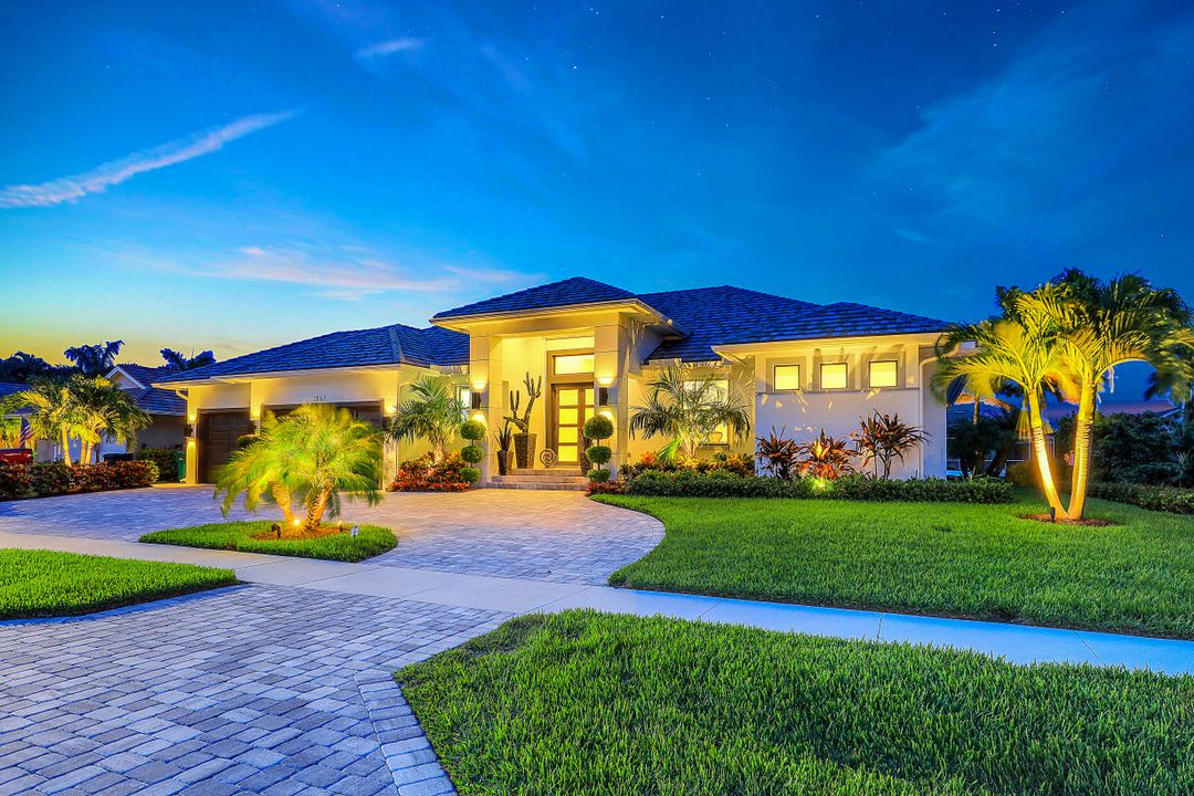 1567 Jamaica Ct, Marco Island, FL 34145