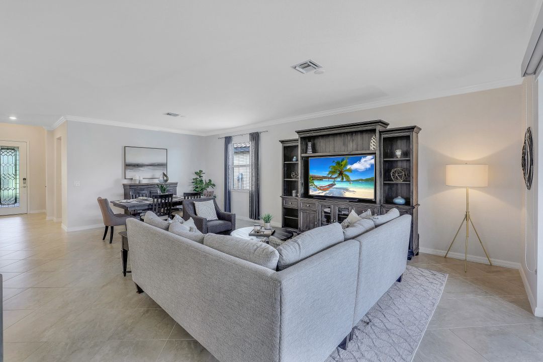 11567 Shady Blossom Dr, Fort Myers, FL 33913