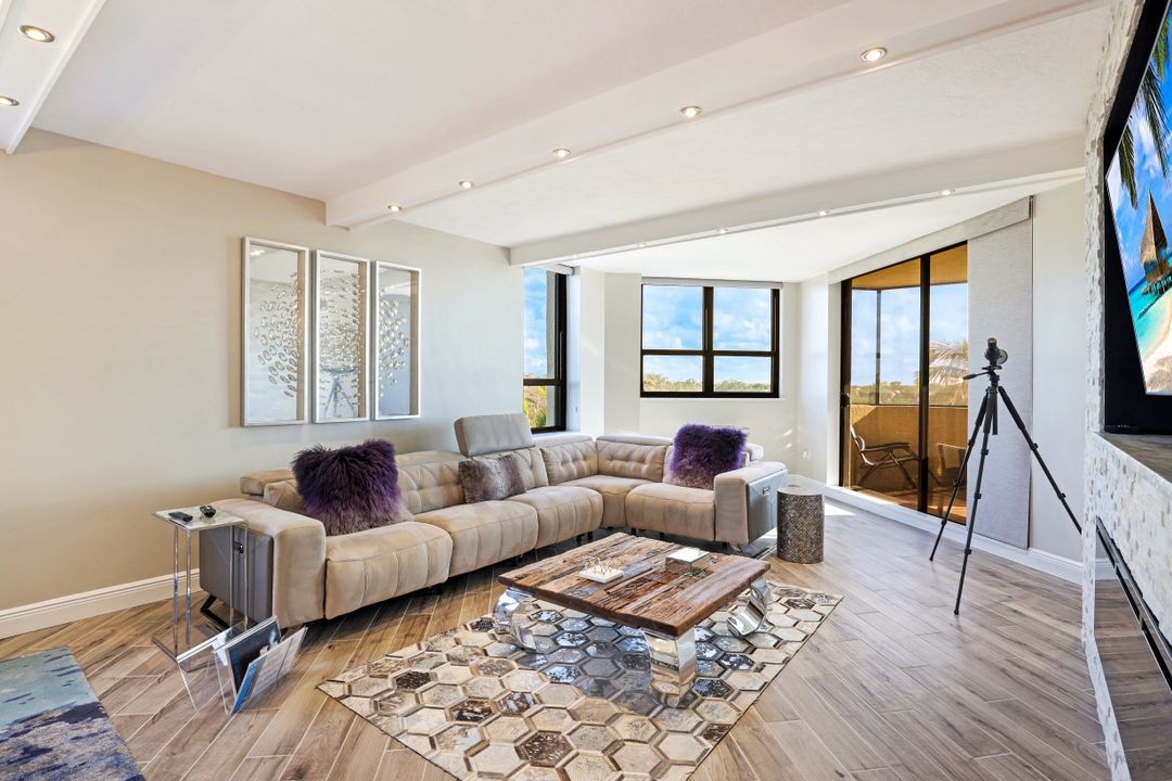 6001 Pelican Bay Blvd #305, Naples, FL 34108