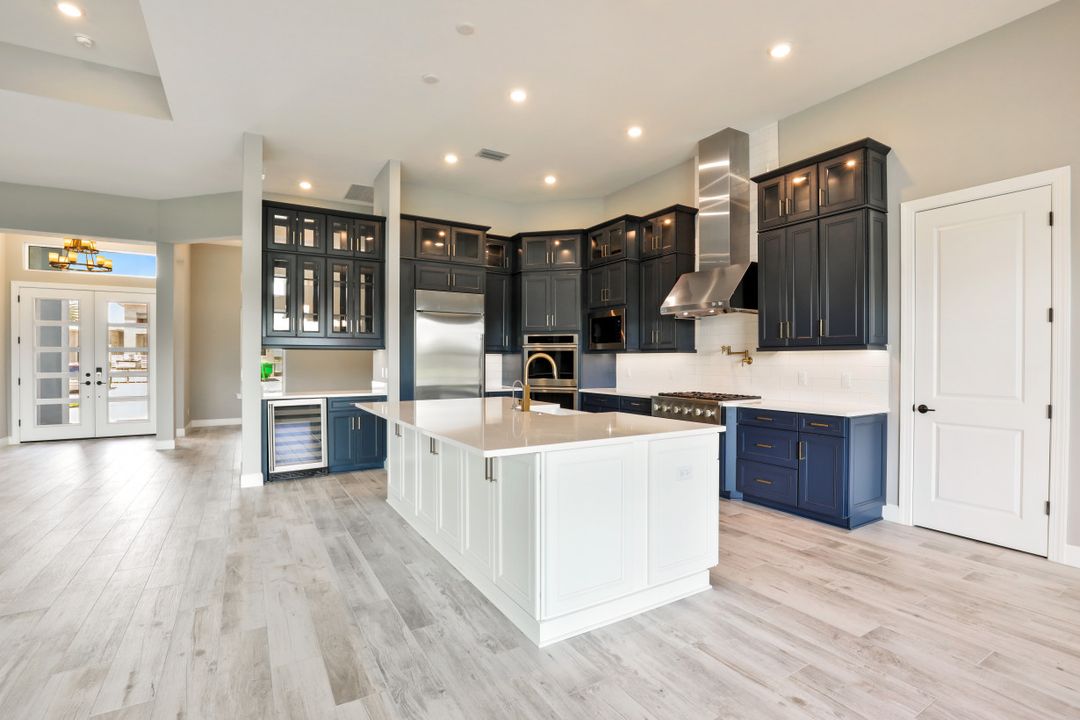 11430 Canal Grande Dr, Fort Myers, FL 33913