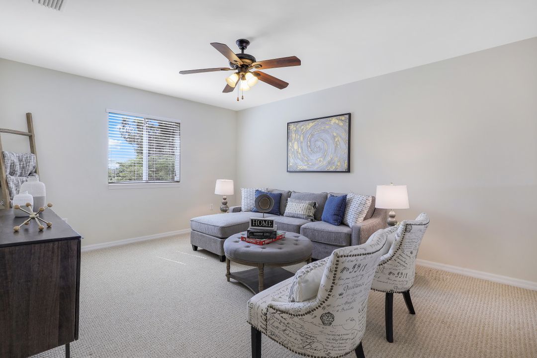 8616 Sumner Ave, Fort Myers, FL 33908