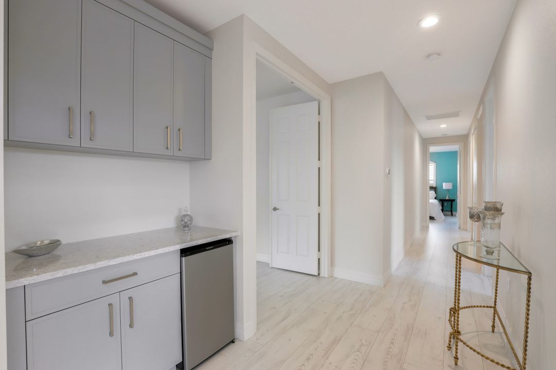 13840 Luna Dr, Naples, FL 34109