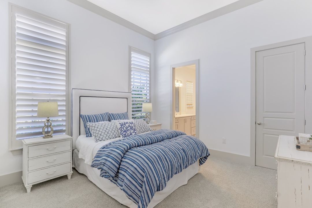 3232 Tavolara Ln, Naples, FL 34114