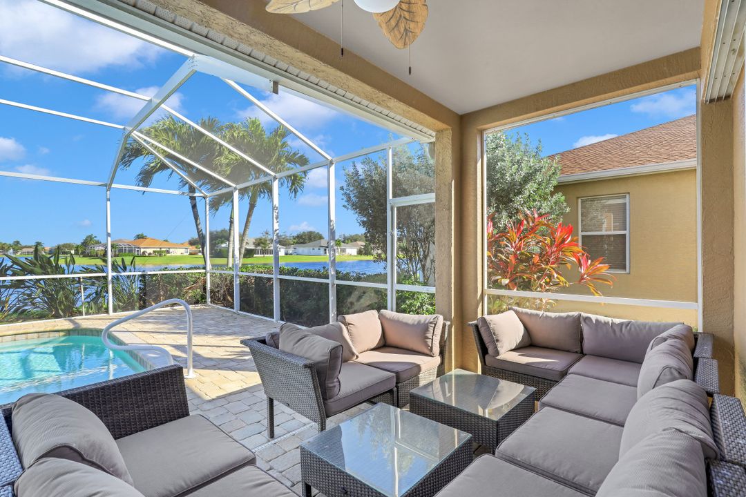 9051 Pittsburgh Blvd, Fort Myers, FL 33967