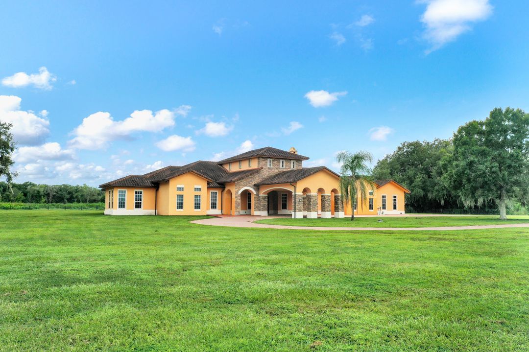 2304 FL-66, Zolfo Springs, FL 33890