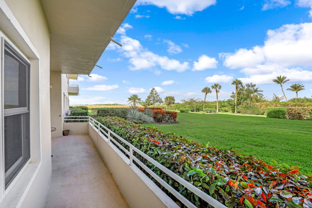 240 Seaview Ct #108, Marco Island, FL 34145