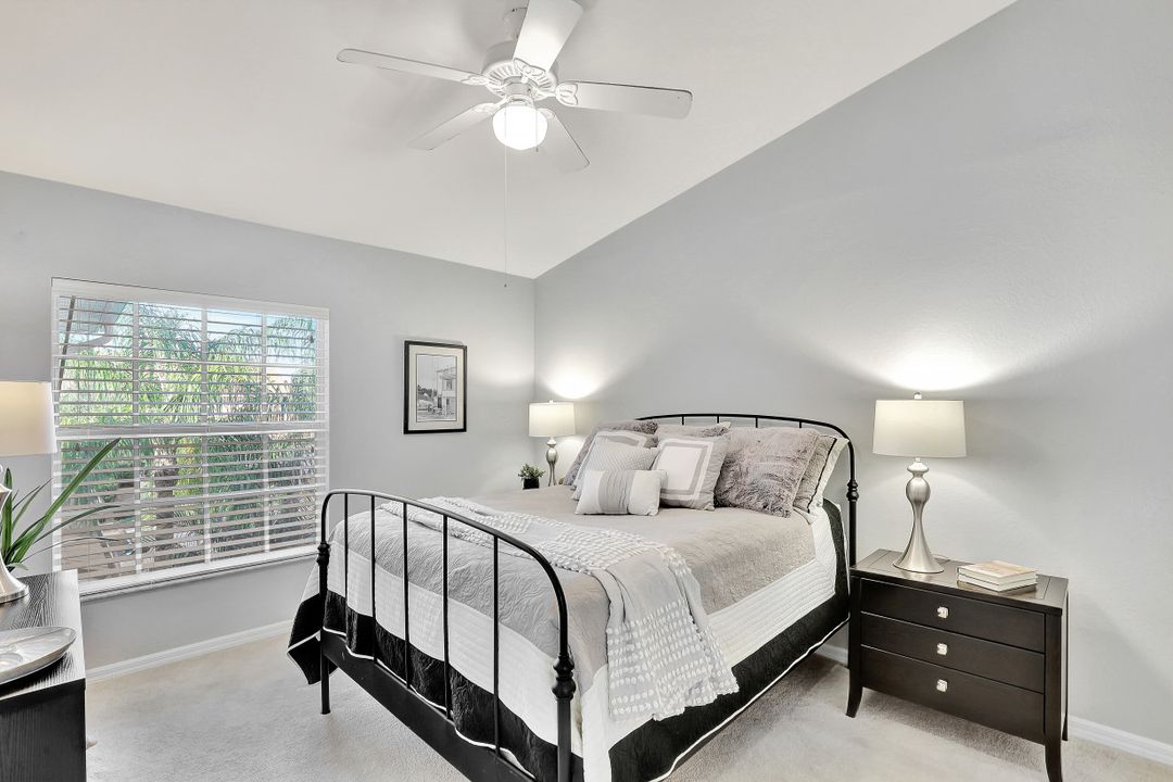 6325 Lexington Ct, Naples, FL 34110