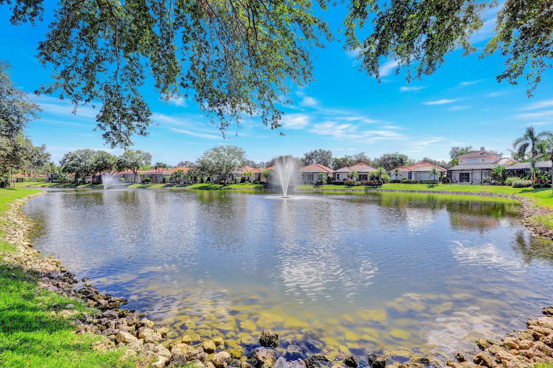 112 April Sound Dr, Naples, FL 34119