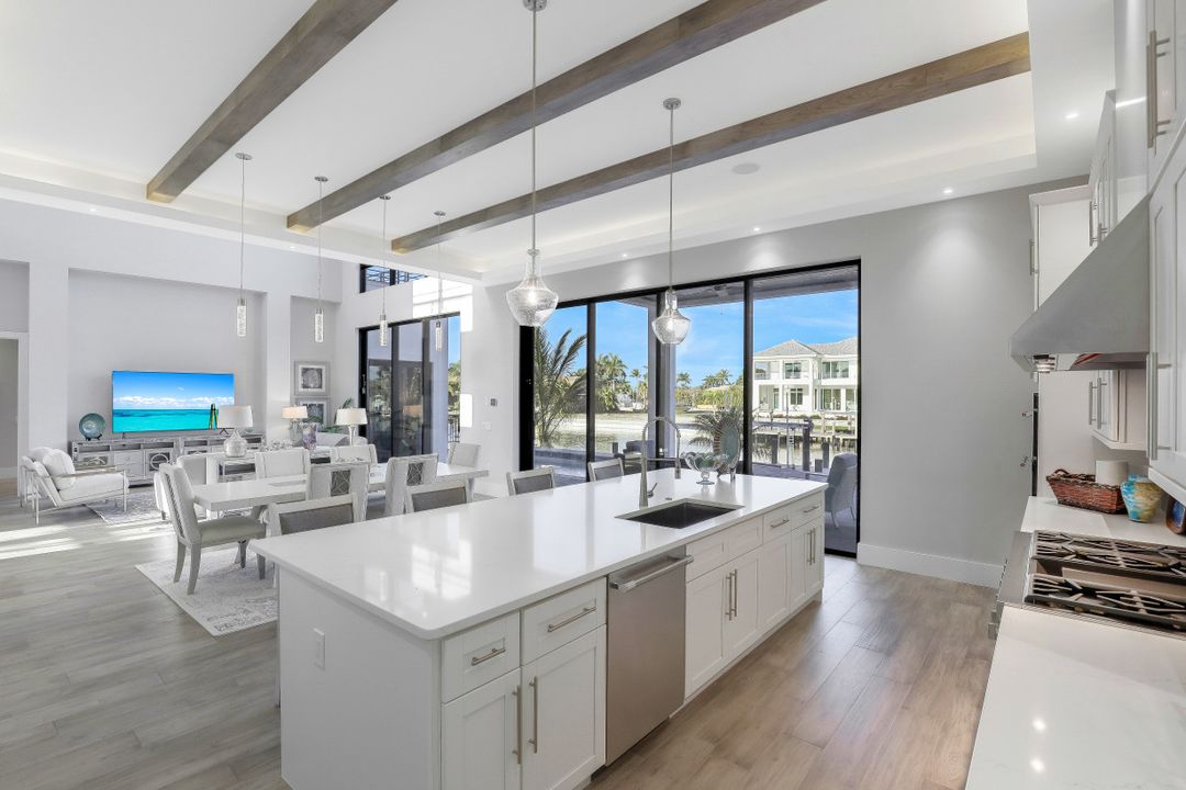 765 Pelican Ct, Marco Island, FL 34145