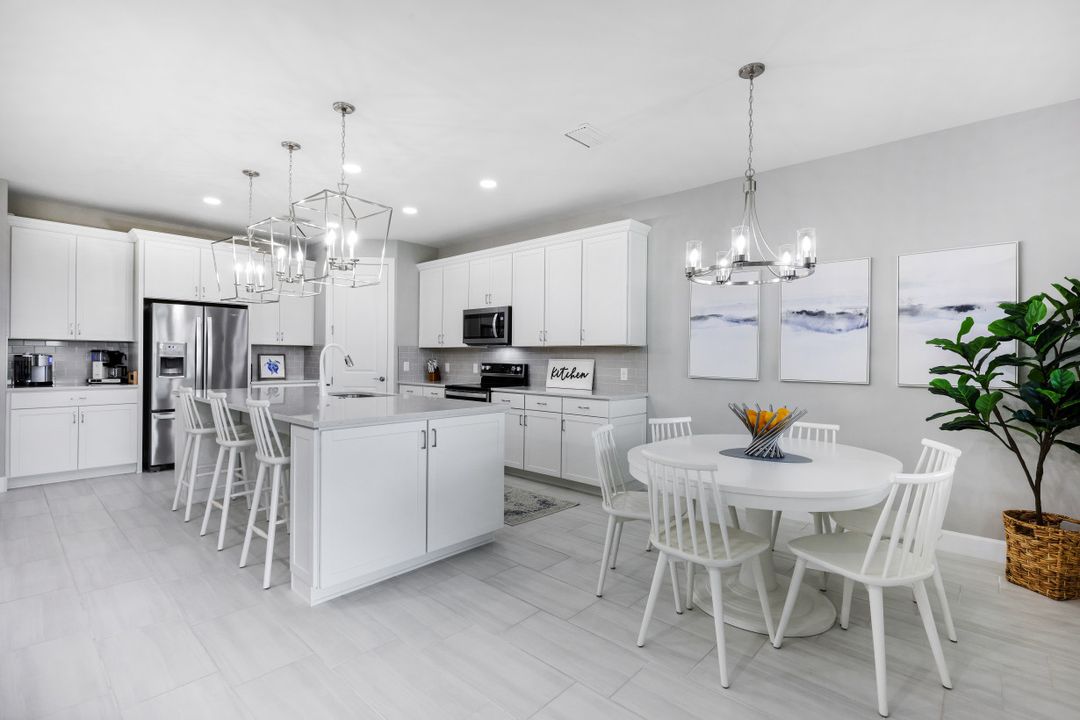 17624 Kinzie Ln, Estero, FL 33928