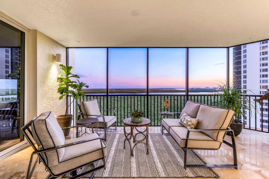 1060 Borghese Ln  #906, Naples, FL 34114