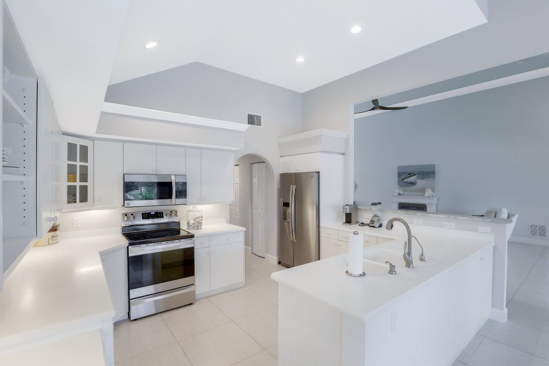 1558 Jamaica Ct, Marco Island, FL 34145