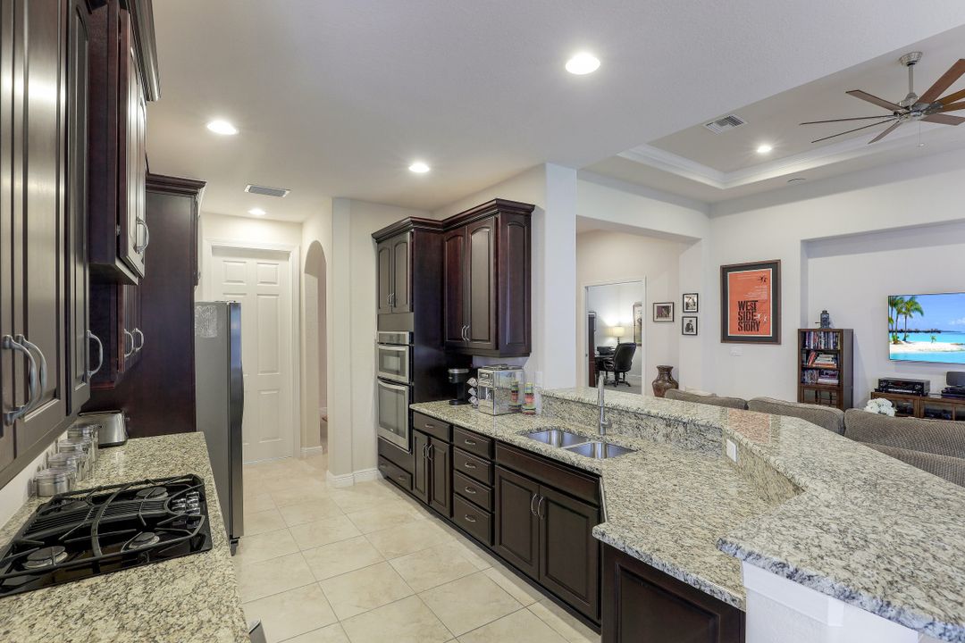 9880 Alhambra Ln, Bonita Springs, FL 34135