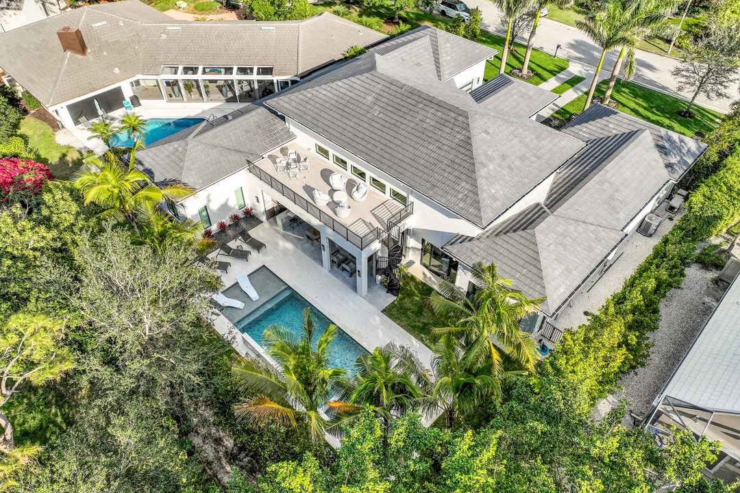 817 Buttonbush Ln, Naples, FL 34108