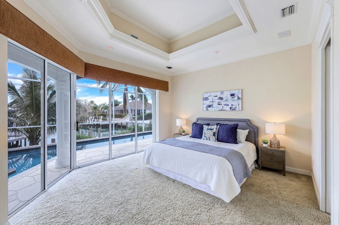 690 Pelican Ct, Marco Island, FL 34145