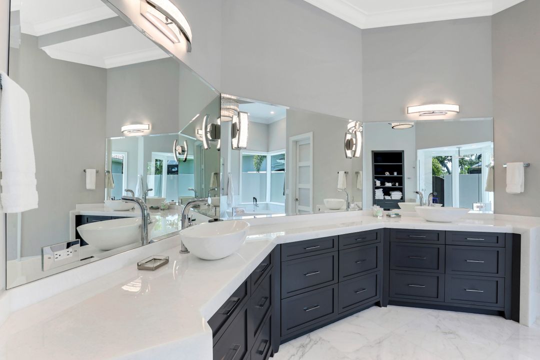 22848 Mossy Trail, Bonita Springs, FL 34135
