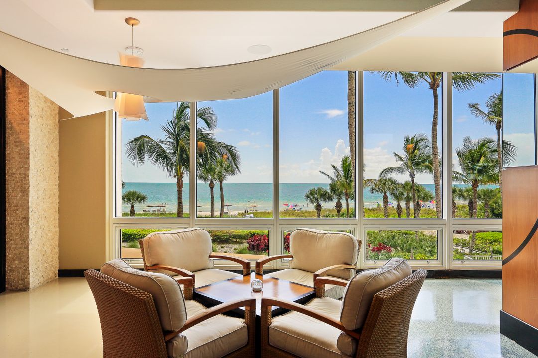 11125 Gulf Shore Dr #701, Naples, FL 34108