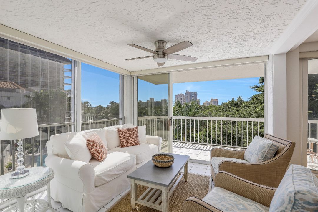 5501 Heron Point Dr #202, Naples, FL 34108