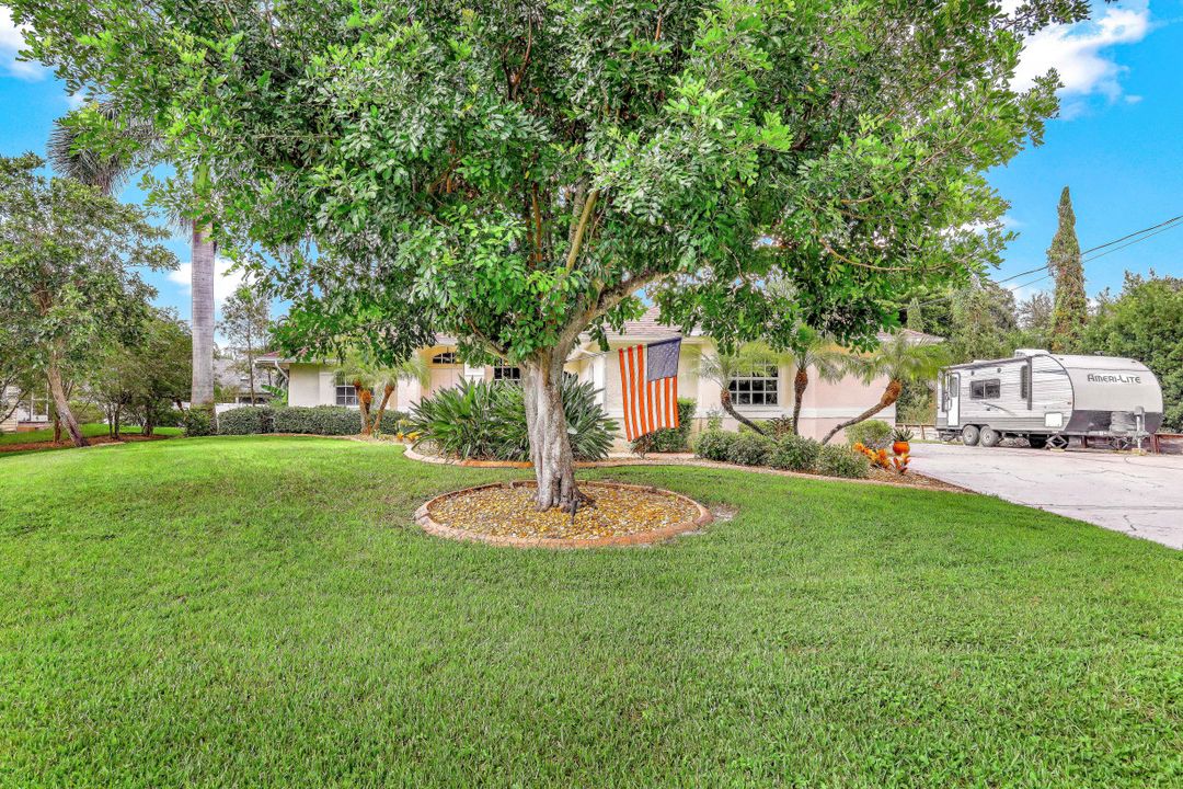 6649 Idlewild St, Fort Myers, FL 33966