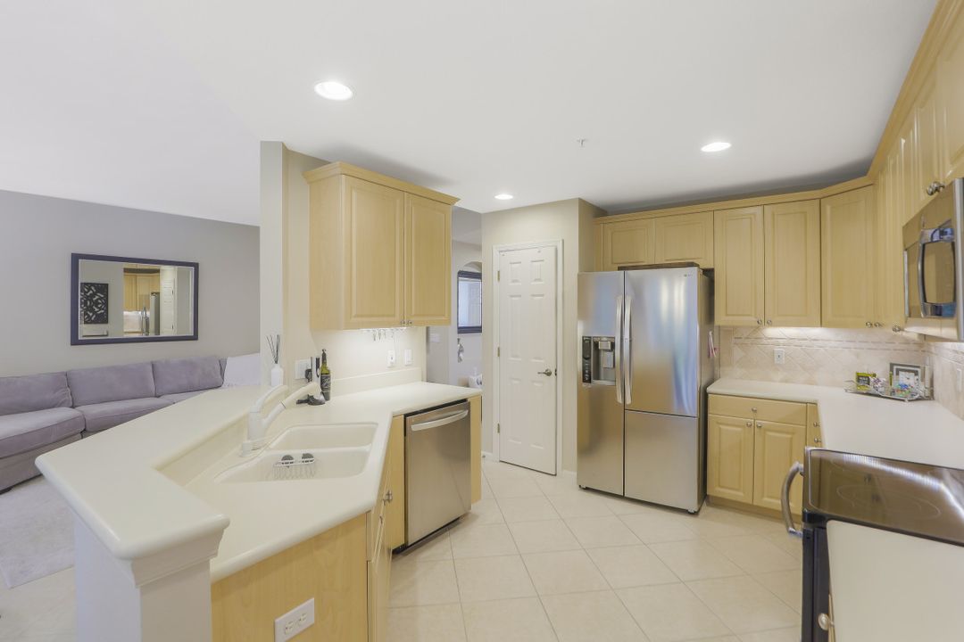 10040 Valiant Ct #101, Fort Myers, FL 33913