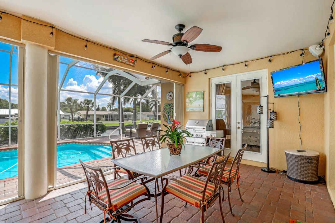 5267 Tiffany Ct, Cape Coral, FL 33904