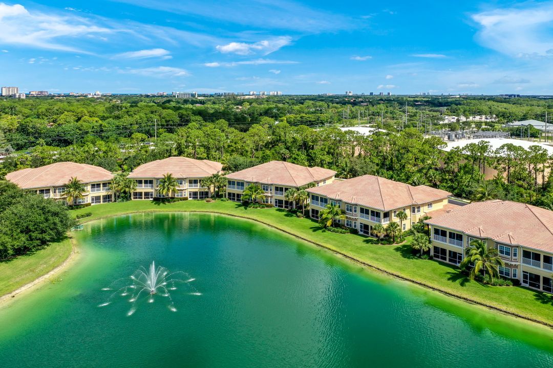 7160 Lemuria Cir #1501, Naples, FL 34109