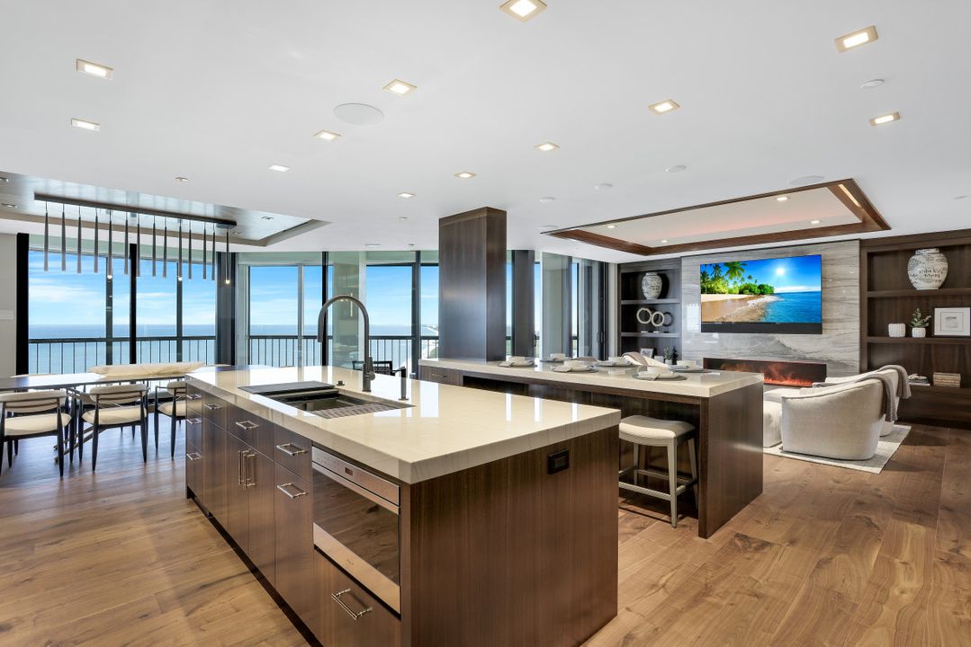 4951 Gulf Shore Blvd N #PH-402, Naples, FL 34103