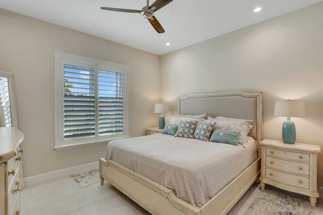 3236 Surfside Blvd, Cape Coral, FL 33914