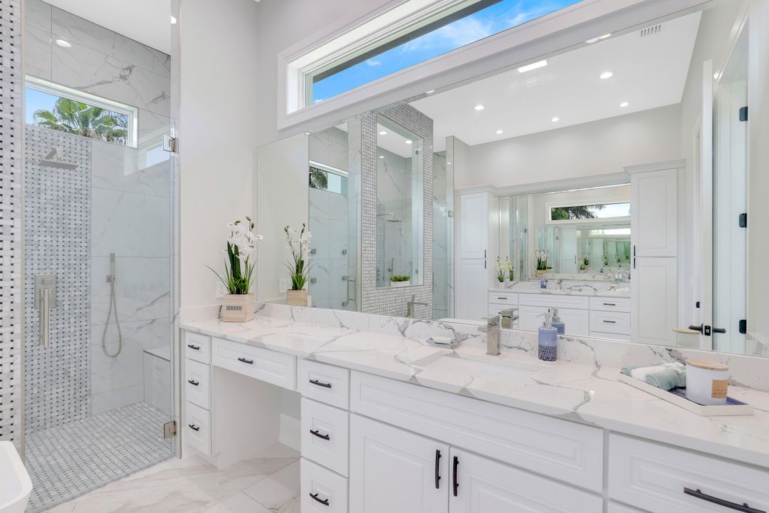 5333 Bayshore Ave, Cape Coral, FL 33904