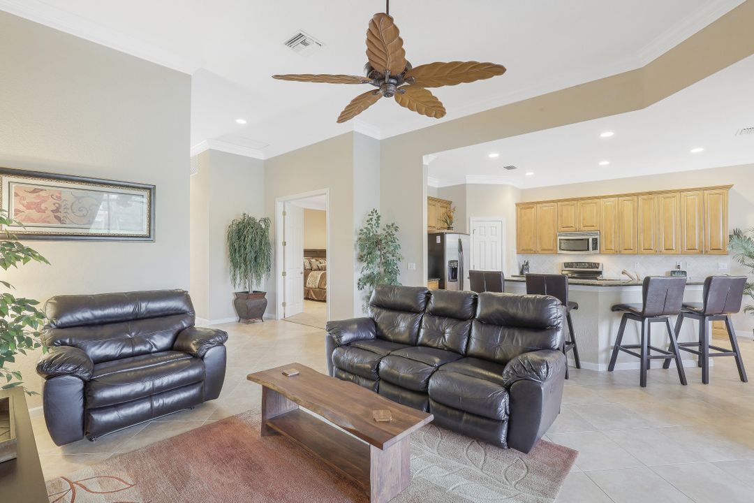 9167 Shale Ct, Naples, FL 34120