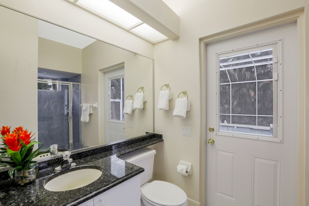 3950 Lakemont Dr, Bonita Springs, FL 34134